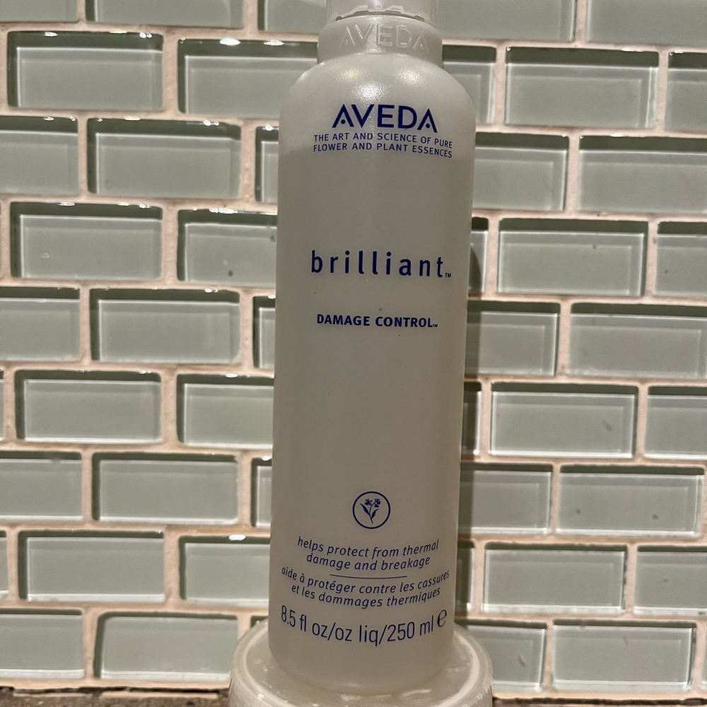 Aveda Brilliant Spray